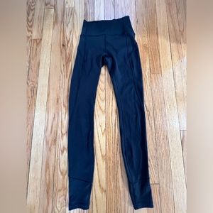 Lululemon Black Leggings In Movement Tight 28" size 2